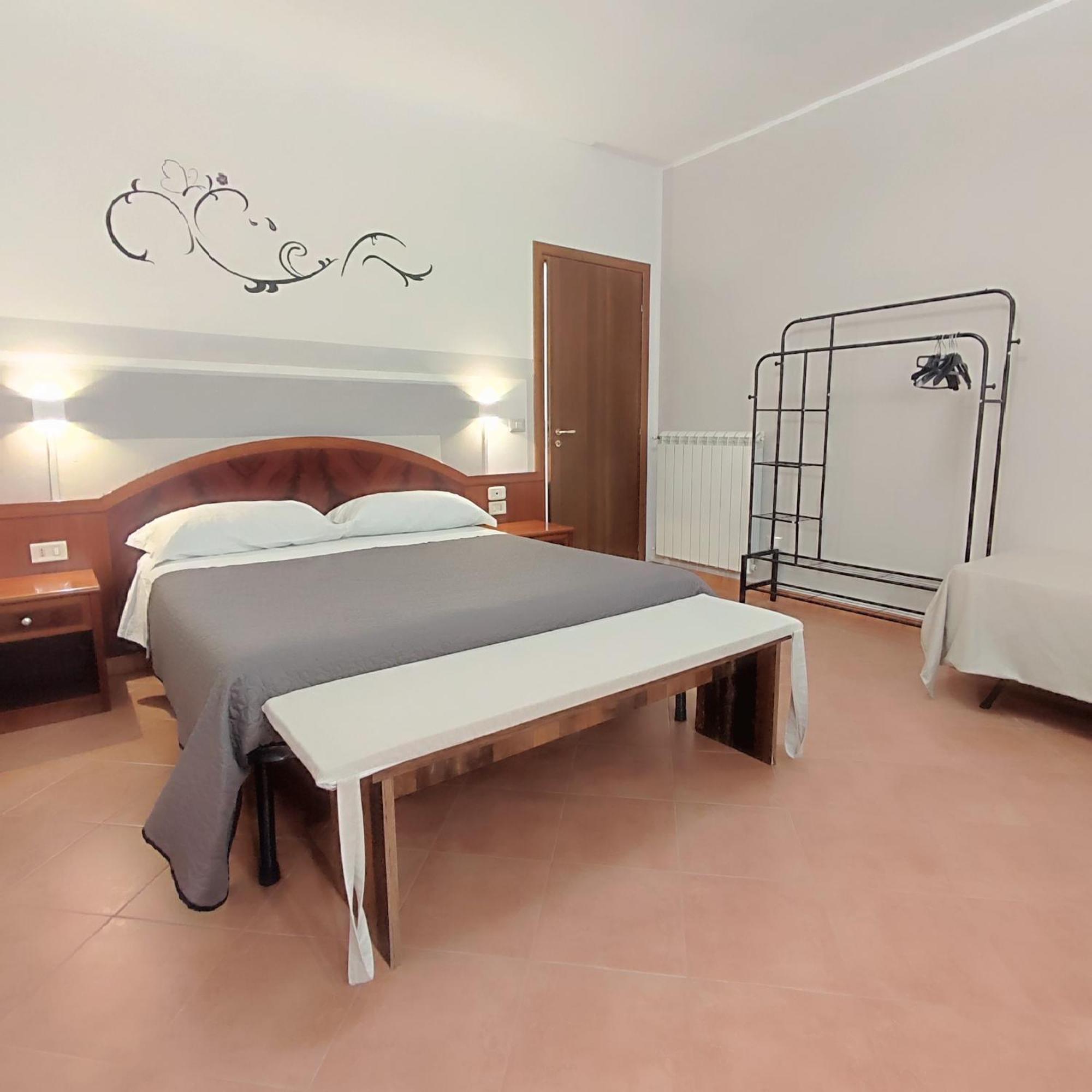 Ruggiero "Casa Vacanze" Vallo della Lucania Exterior foto